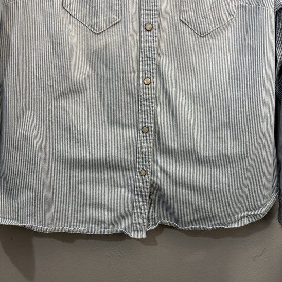 Gap 1969 Western Pin Stripe Denim Snap Button Shirt Lightwash Size XL - Picture 3 of 15